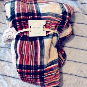 Maurices Multicolor Plaid Sherpa Blanket